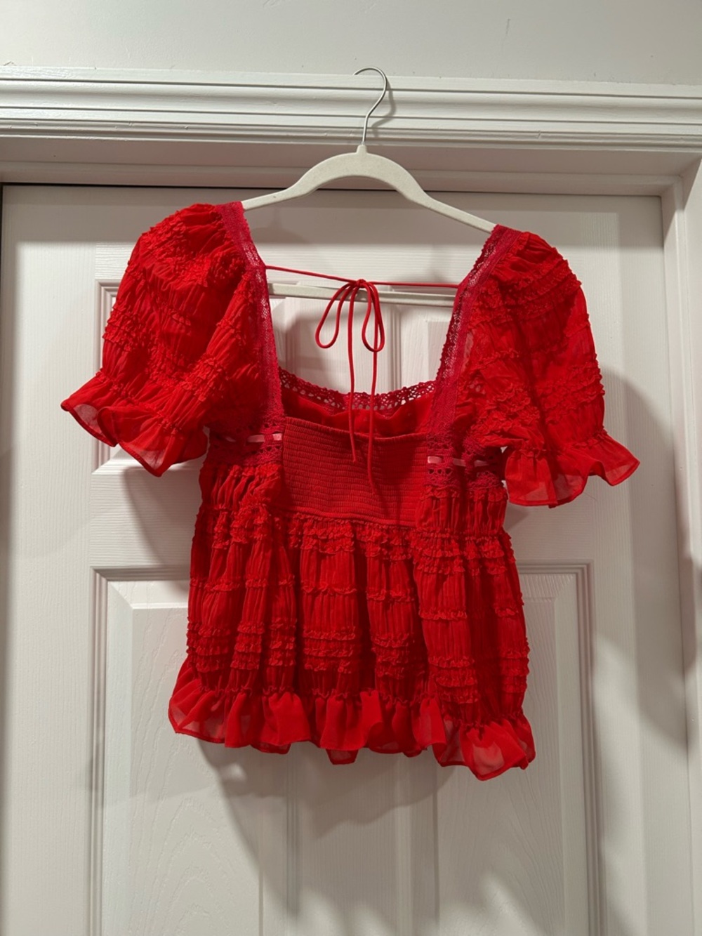Urban Outfitters Kimchi Blue Serenade Ruffle Puff Sleeve Babydoll Blouse Size XS - Picture 4 of 6